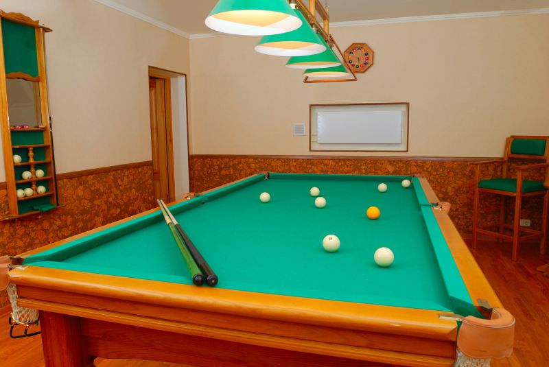 Products For Pool Table Movers And Packerses in use